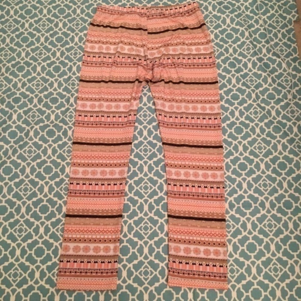 FRUMOS Peach and cream Seasonal Leggings - Picture 6 of 7